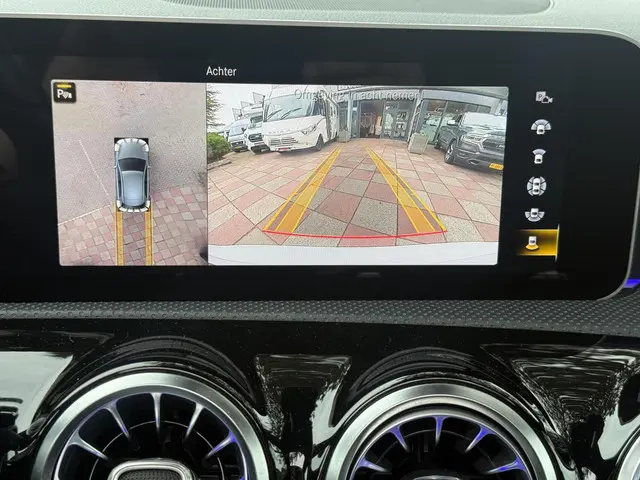 Mercedes-Benz A-Klasse 250 Premium Plus 2019 Benzine 10