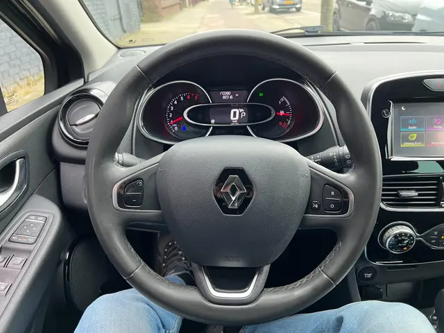Renault Clio 1.2 TCe Intens automaat navi 2018 Benzine 10