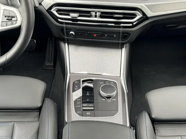 BMW 3 Serie Touring 330e xDrive 2024 Hybride Benzine 14