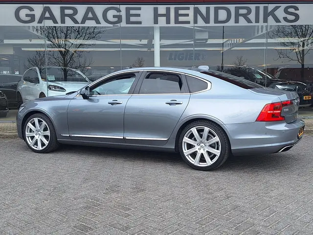 Volvo S90 2.0 T5 Inscription 2017 Benzine 12