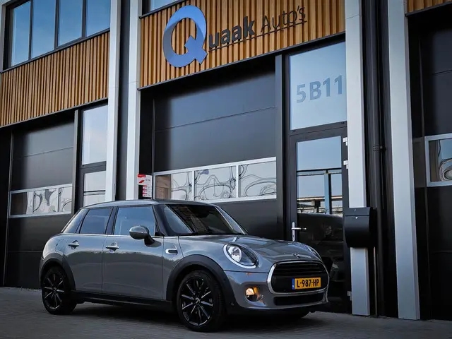 MINI One 2