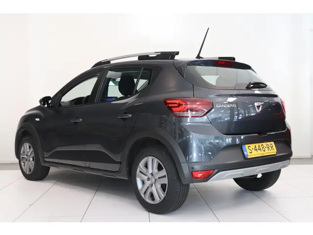 Dacia Sandero Stepway 1.0 TCe 90 Comfort 2023 Benzine 6