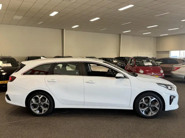 Kia Ceed 1.4 T-GDi GT-Line 2021 Benzine 6