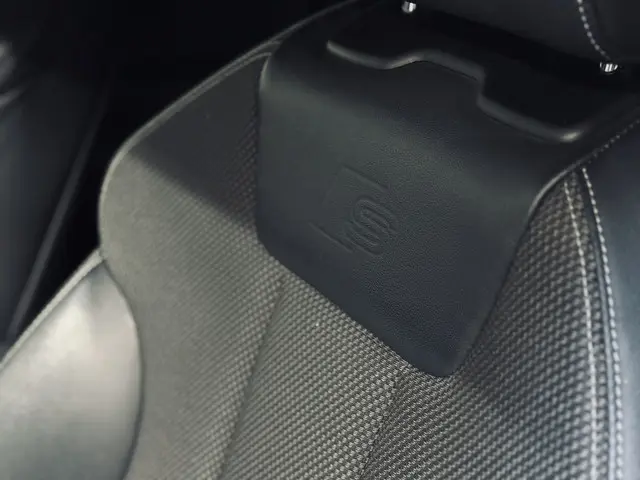 Audi A4 Avant 1.4 TFSI Sport 2x S-Line 2018 Benzine 31