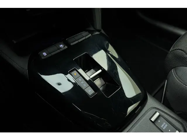 Opel Corsa 1.2 Turbo Hybrid GS 2024 Hybride Benzine 29