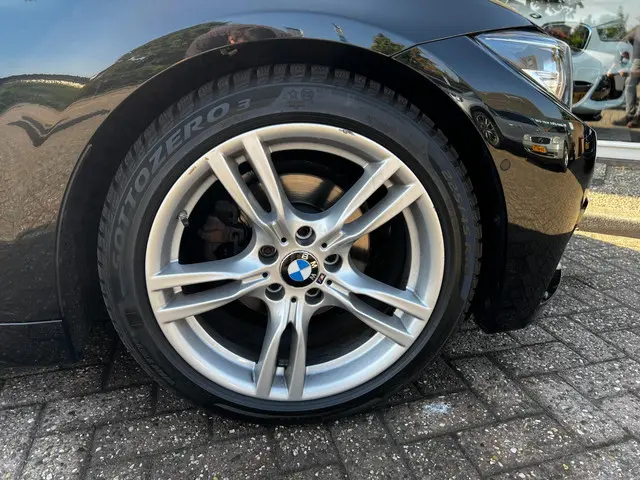 BMW 4 Serie Cabrio 420i Executive M Pakket 2019 Benzine 37