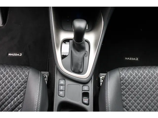 Mazda 2 Hybrid 1.5 Select 116 2024 Hybride Benzine 24
