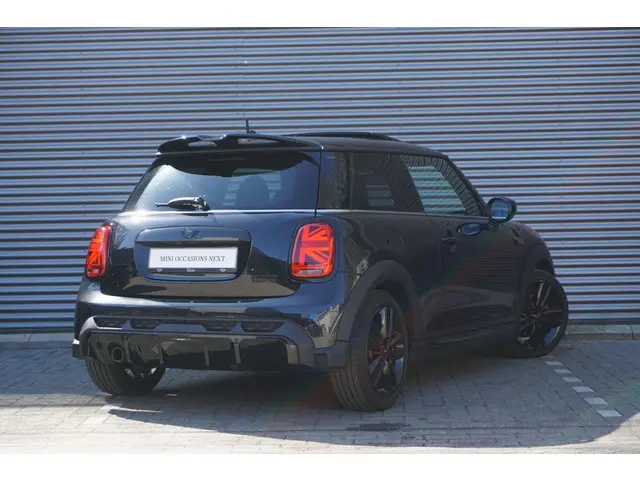 MINI 3-Deurs Cooper 2023 Benzine 2
