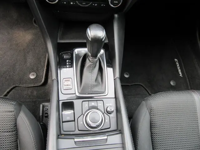 Mazda 3 2.0 SkyActiv-G 120 TS+ automaat 2017 Benzine 29