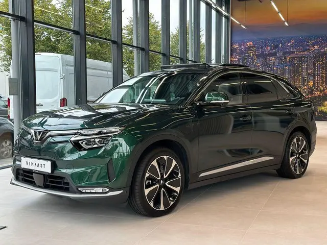 Vinfast VF 8 Plus 87.7 kWh 2024 Elektrisch