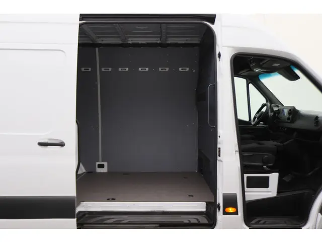 Mercedes-Benz Sprinter 317 CDI L2H2 2021 Diesel 13