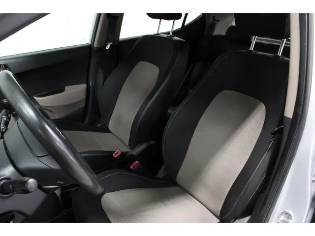 Hyundai i10 1.0i i-Drive 2015 Benzine 14