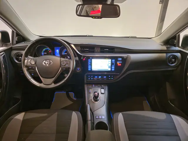 Toyota Auris 1.8 Hybrid Dynamic 2017 Hybride Benzine 11