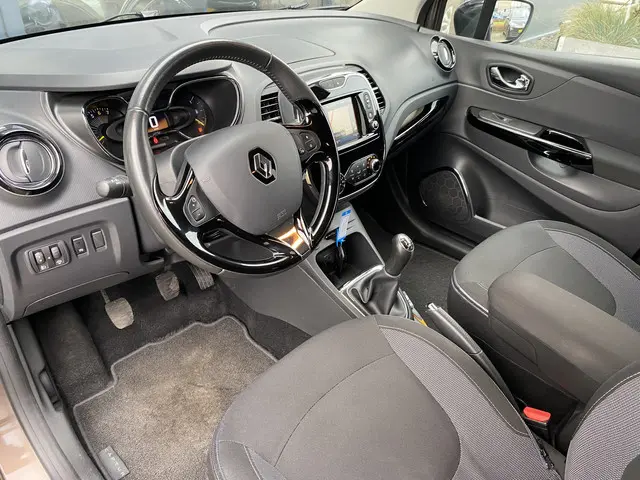 Renault Captur 0.9 TCe Dynamique 2015 Benzine 12