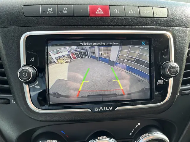 Iveco Daily 35S18HV 3.0 352L H2 2024 Diesel 14