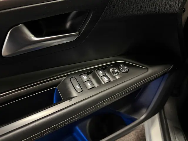 Peugeot 3008 1.2 PureTech 2018 Benzine 22