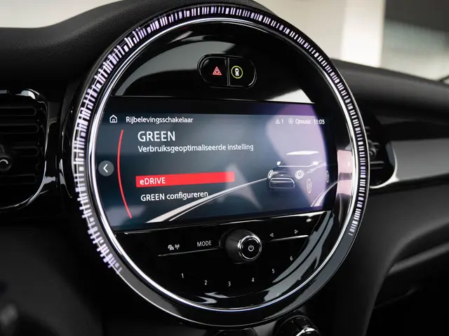 MINI Electric 3-deurs 2022 Elektrisch 32