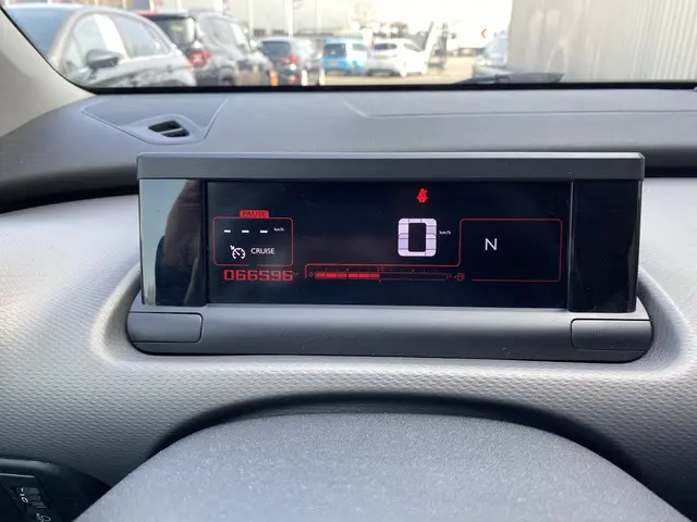 Citroën C4 Cactus 1.2 PureTech Business 2016 Benzine 18