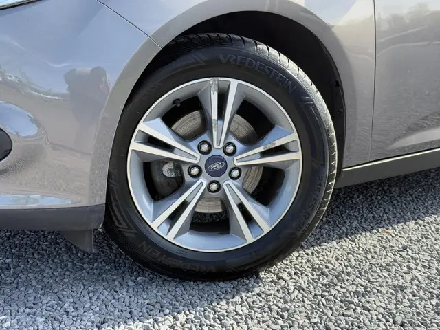 Ford Focus Wagon 1.0 EcoBoost Edition 2014 Benzine 25