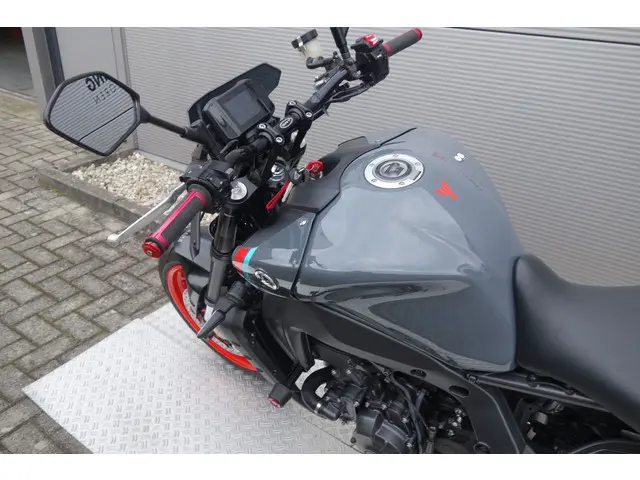 Yamaha MT 09 ABS 2021 Benzine 21