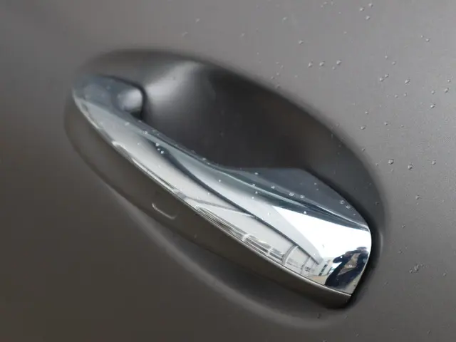 Mercedes-Benz GLA 250 e AMG Line 2021 Hybride Benzine 12