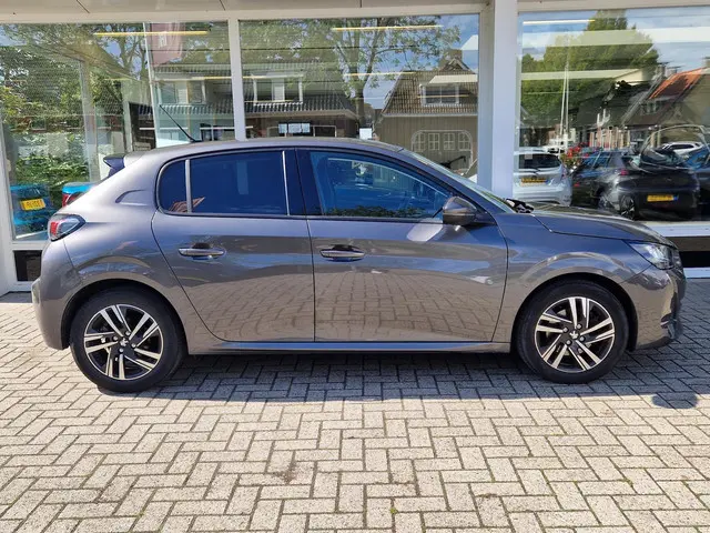 Peugeot 208 2