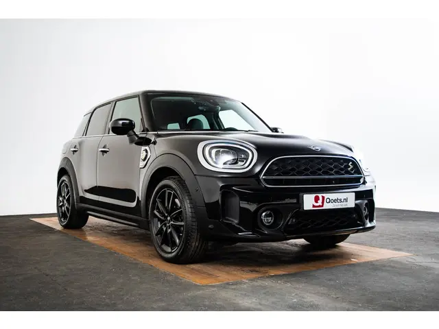 MINI Countryman Cooper SE ALL4 2022 Hybride Benzine 39