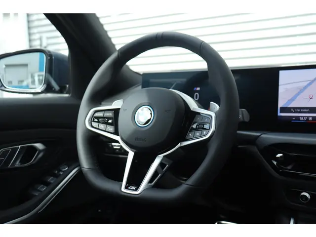 BMW 3 Serie Touring 330e 2025 Hybride Benzine 41