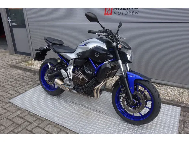 Yamaha MT 07 ABS 2016 Benzine 2