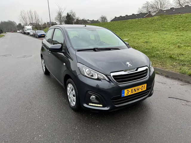 Peugeot 108 1.0 e-VTi Active 2014 Benzine 7
