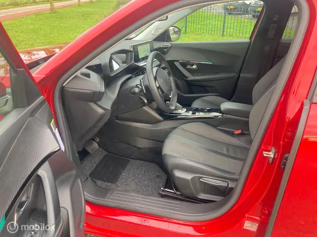 Peugeot 2008 1.2 PureTech Allure 2021 Benzine 9