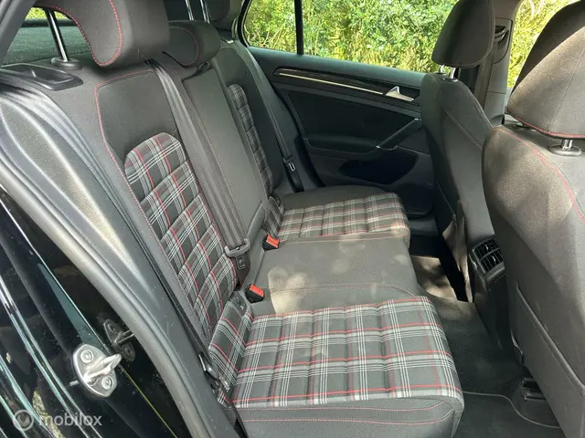 Volkswagen Golf 2.0 TSI GTI Aut. Pano.Dak. 2016 Benzine 9