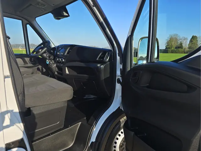 Iveco Daily 35S14V 2.3 352L H2 2021 Diesel 10