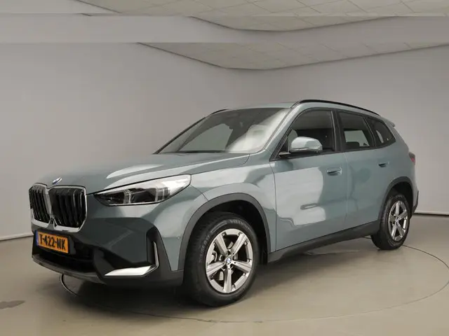 BMW X1 sDrive18i 2023 Benzine 49