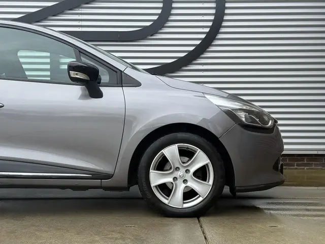 Renault Clio 0.9 TCe Expression 2013 Benzine 13