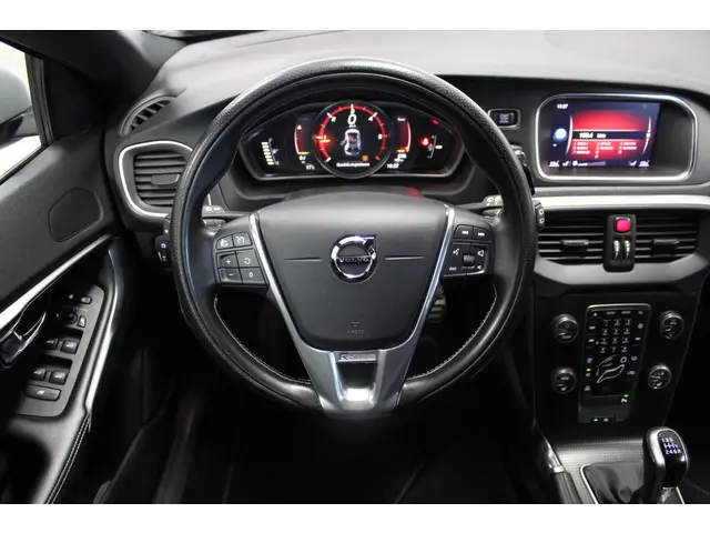 Volvo V40 2.0 D3 Business Sport 2018 Diesel 13