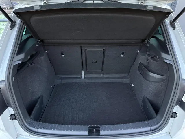 Škoda Karoq 1.5 TSI ACT Sportline Business 2021 Benzine 33