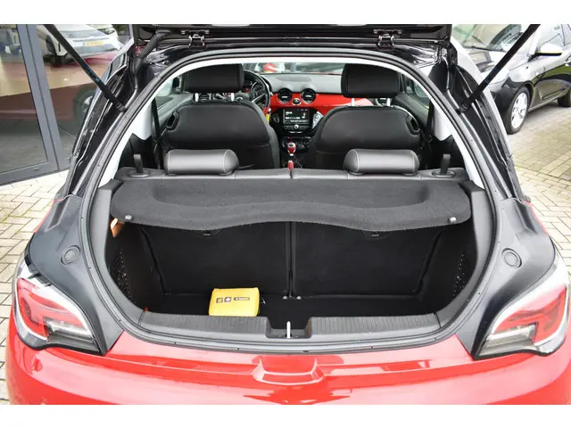 Opel ADAM 1.2 2018 Benzine 6