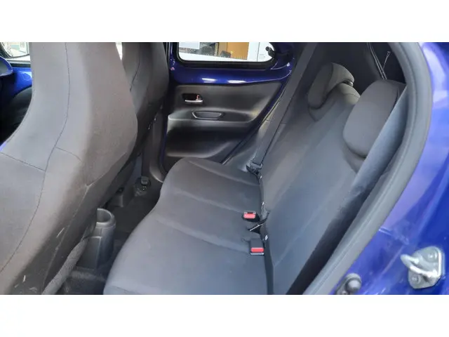 Toyota Aygo X 1.0 VVT-i MT Envy 2022 Benzine 17