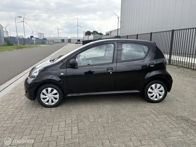 Toyota Aygo 1.0 VVT-i Access 2014 Benzine 6