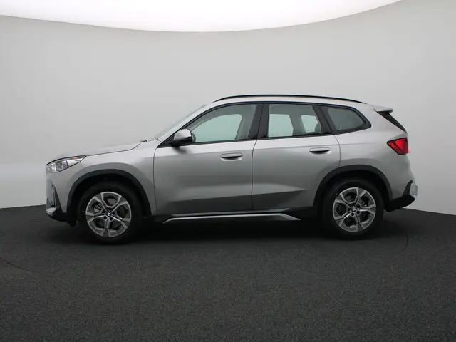 BMW X1 xDrive23i 2024 Benzine 4
