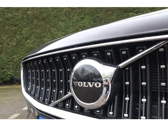 Volvo V60 Cross Country 2.0 B5 AWD Plus 2023 Benzine 9