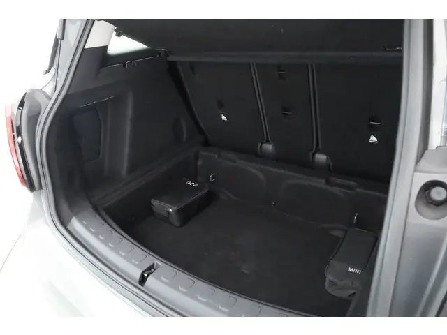 MINI Countryman Mini 1.5 One 2017 Benzine 26