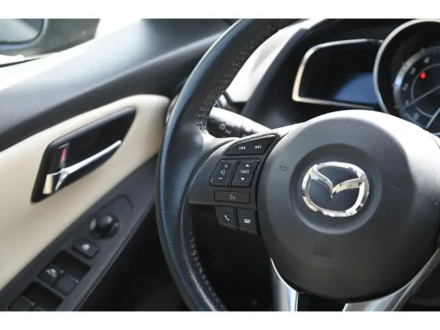 Mazda 2 Skyactiv-G 90 5MT Skylease GT 2016 Benzine 17