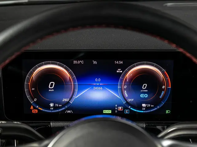 Mercedes-Benz GLA 250 e AMG Line 2023 Hybride Benzine 11