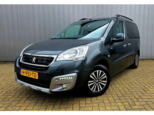 Peugeot Partner Tepee 1.2 PureTech Active 2017 Benzine 2