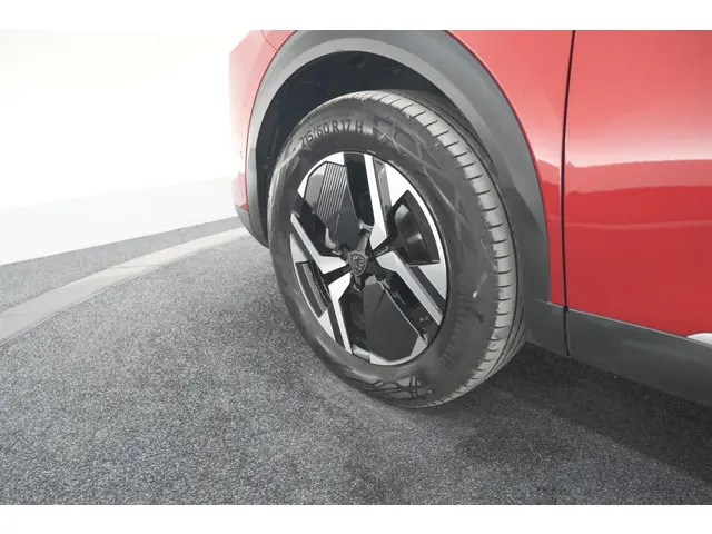 Peugeot 2008 PureTech 130 EAT8 GT 2024 Benzine 21