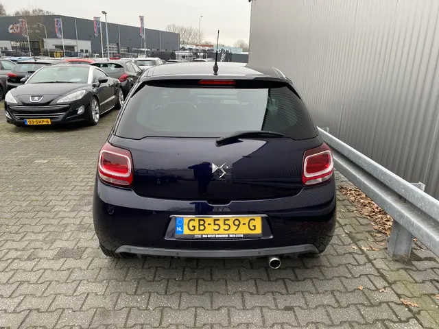 Citroën DS3 1.2 PureTech So Chic 2015 Benzine 8