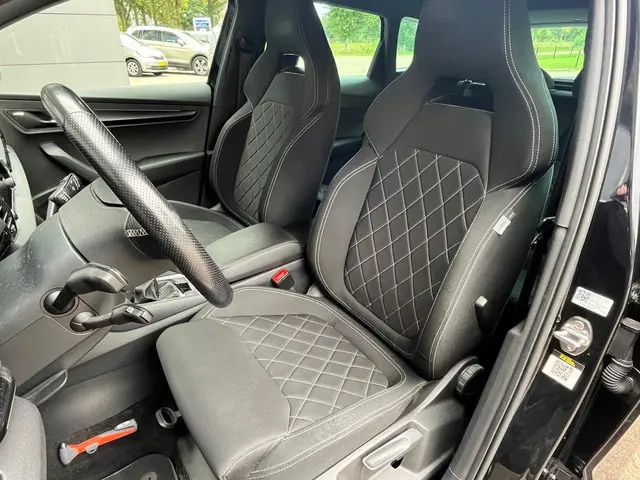 Škoda Karoq 1.5 TSI ACT Sportline Business 2020 Benzine 10