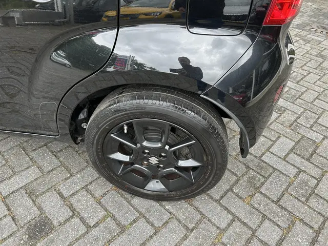 Suzuki Ignis 1.2 Smart Hybrid Comfort 2023 Benzine 8